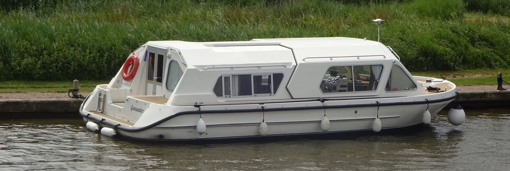 Shared Broads Cruiser Gooseander Picture 5