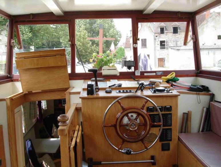 Shared Barge Donjeux Picture 9