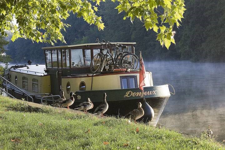Shared Barge Donjeux Picture 4