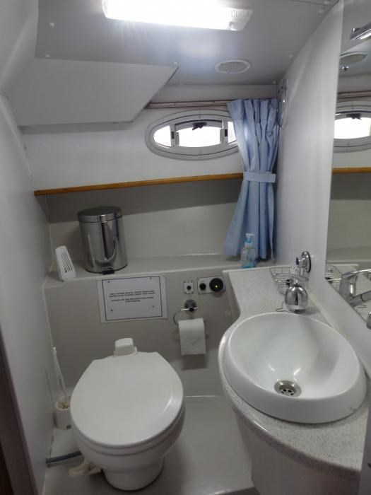 Shared Broads Cruiser Thunder Picture 15
