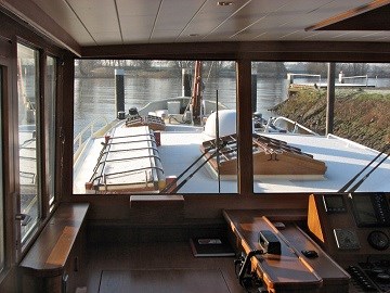 Shared Barge Henrietta Picture 9